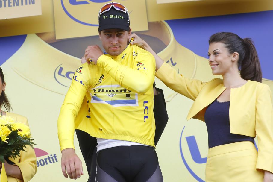  la prima volta in carriera che Sagan indossa la maglia gialla. Bettini